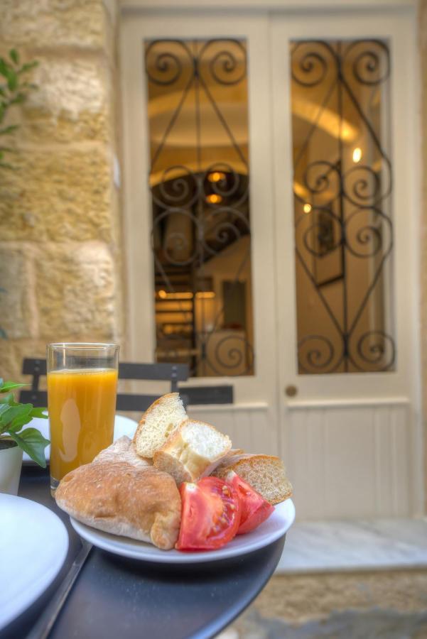 Cute And Modern Duplex Apartment In Ideal Location Rcas1-1 Valletta Bagian luar foto
