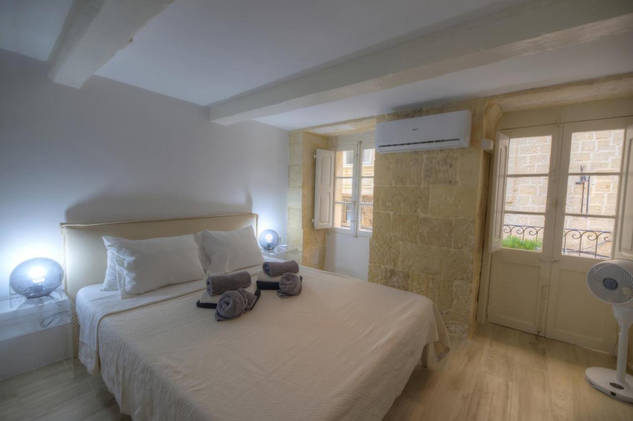 Cute And Modern Duplex Apartment In Ideal Location Rcas1-1 Valletta Bagian luar foto