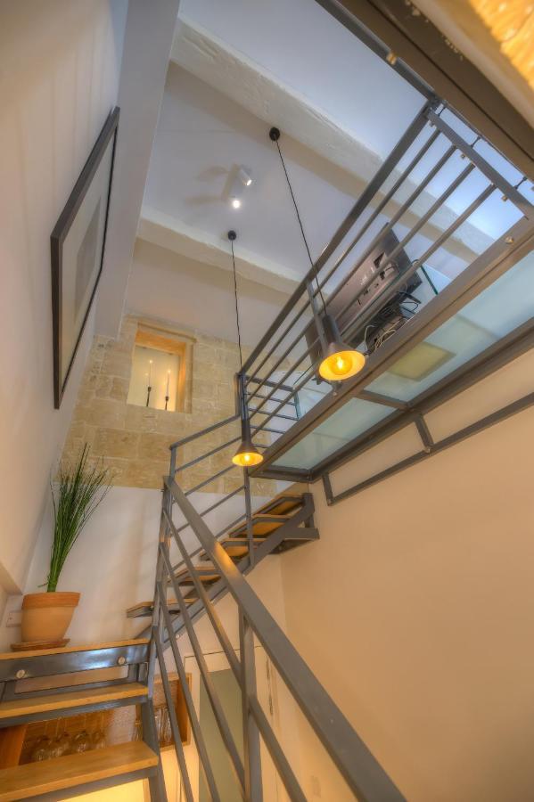 Cute And Modern Duplex Apartment In Ideal Location Rcas1-1 Valletta Bagian luar foto