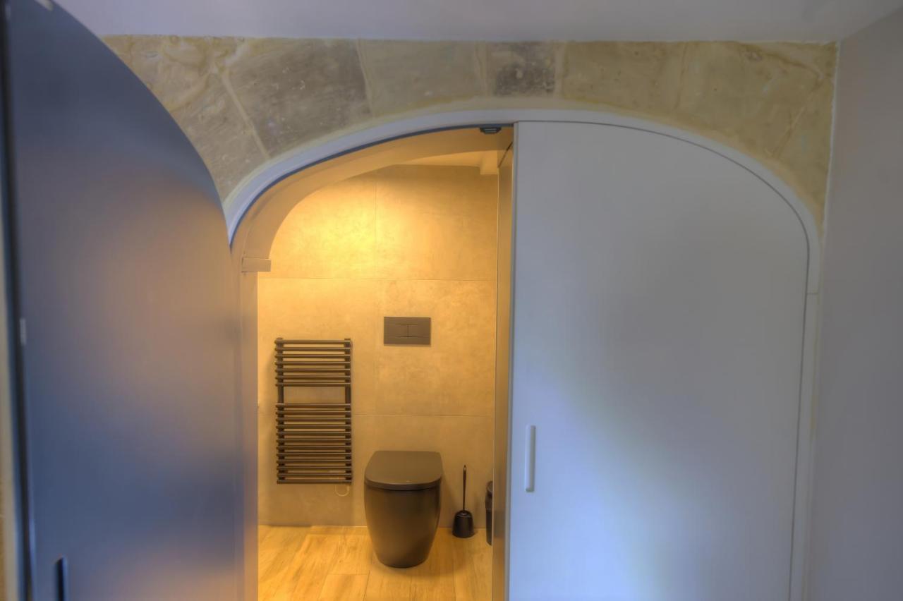 Cute And Modern Duplex Apartment In Ideal Location Rcas1-1 Valletta Bagian luar foto