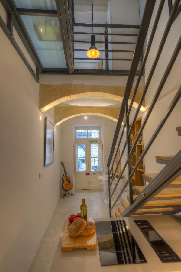 Cute And Modern Duplex Apartment In Ideal Location Rcas1-1 Valletta Bagian luar foto
