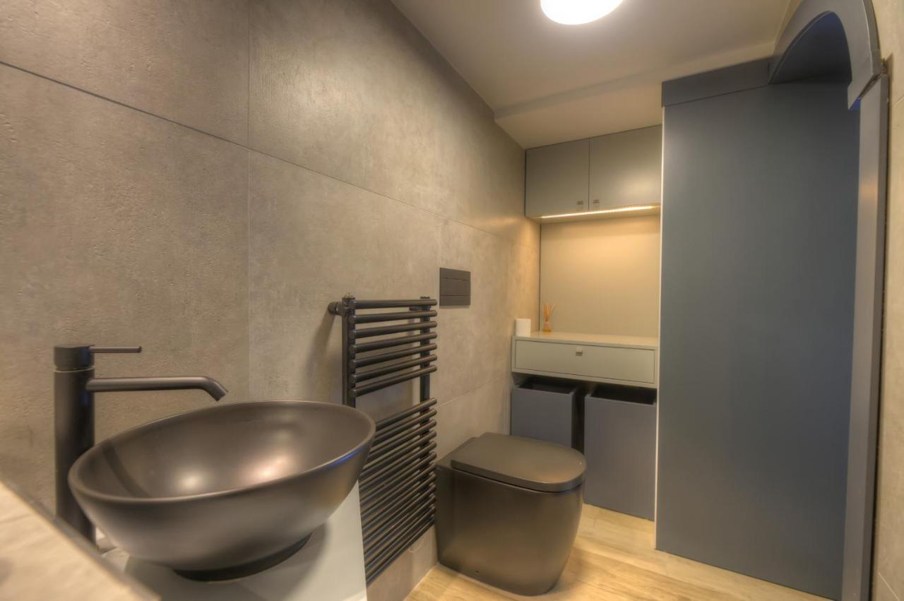 Cute And Modern Duplex Apartment In Ideal Location Rcas1-1 Valletta Bagian luar foto