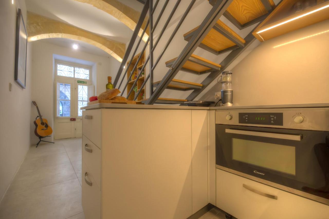 Cute And Modern Duplex Apartment In Ideal Location Rcas1-1 Valletta Bagian luar foto