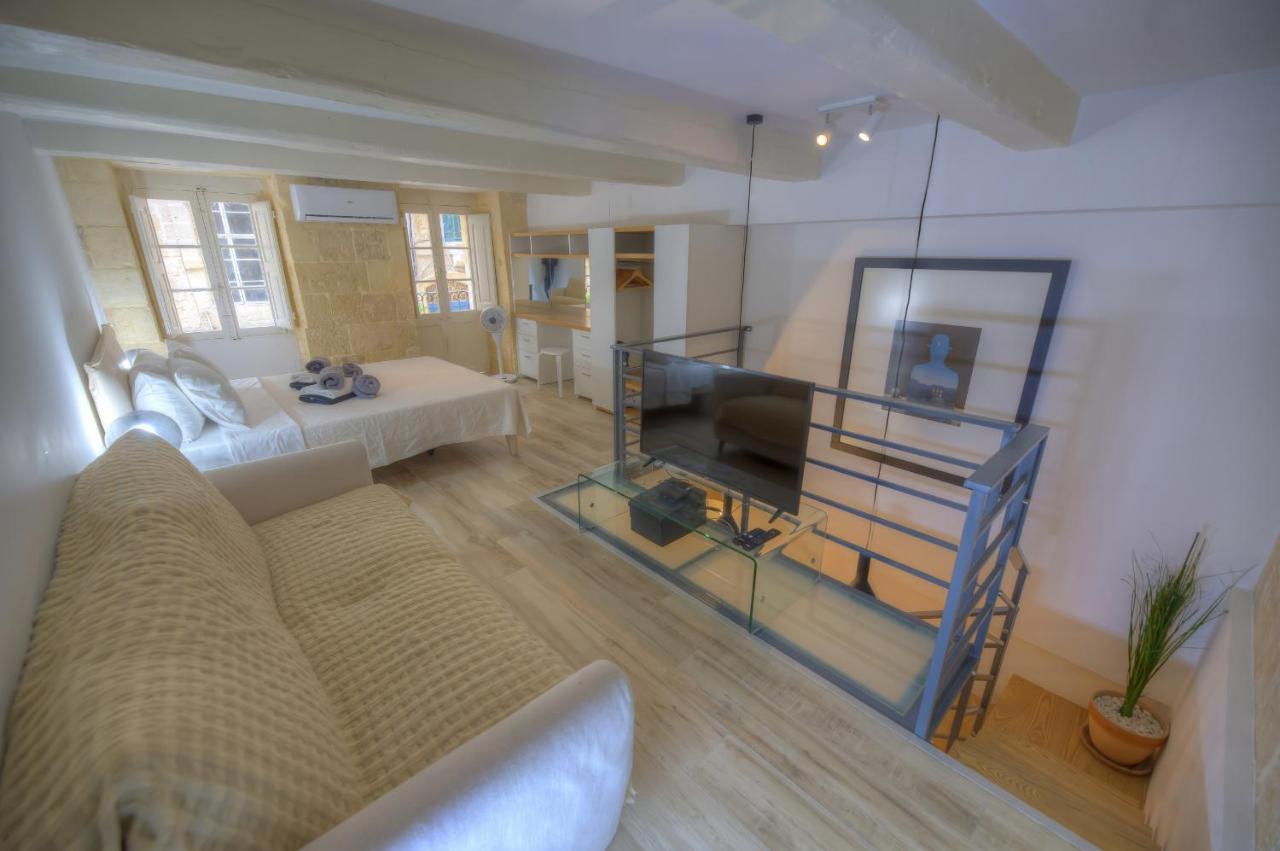 Cute And Modern Duplex Apartment In Ideal Location Rcas1-1 Valletta Bagian luar foto